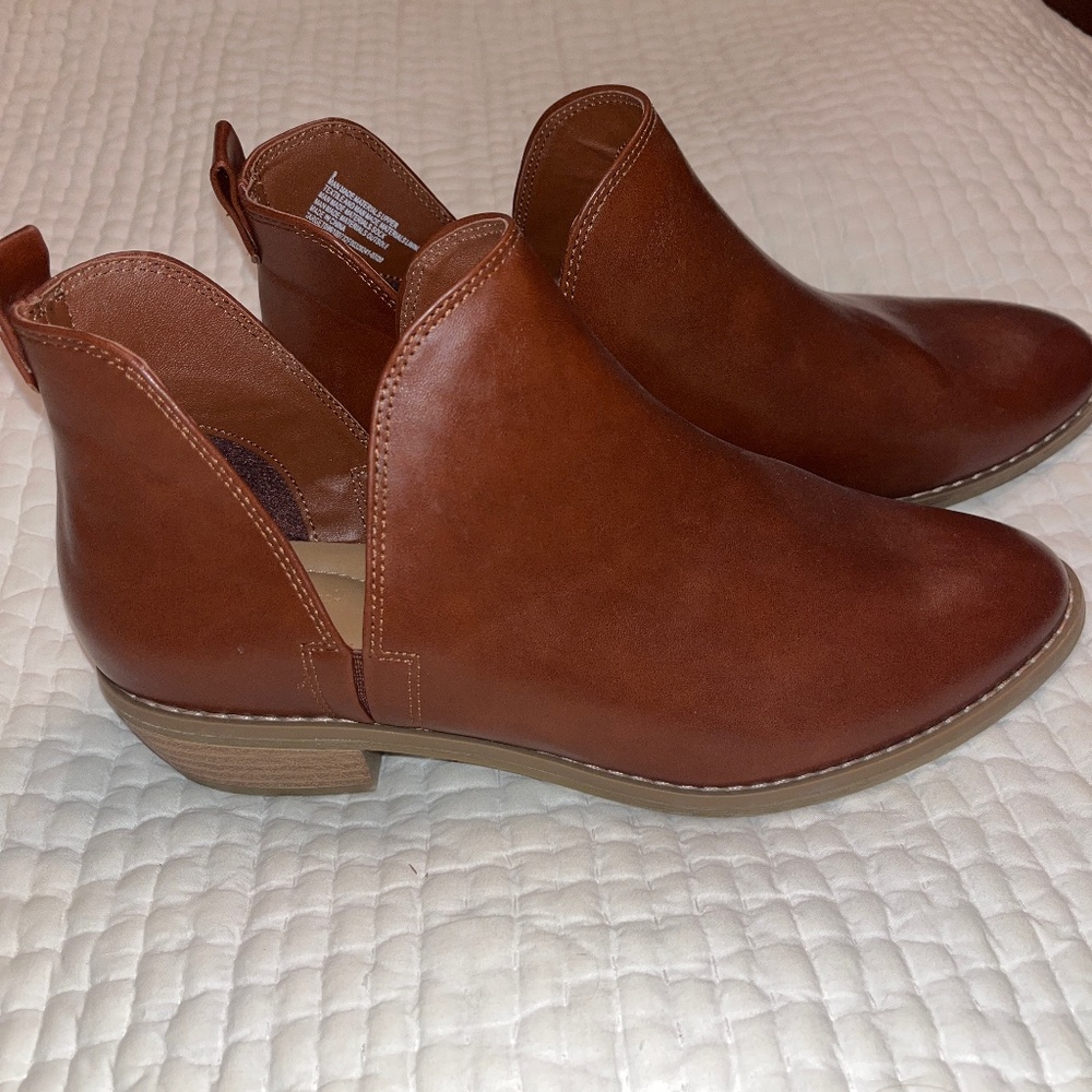 Brown leather ankle booties
